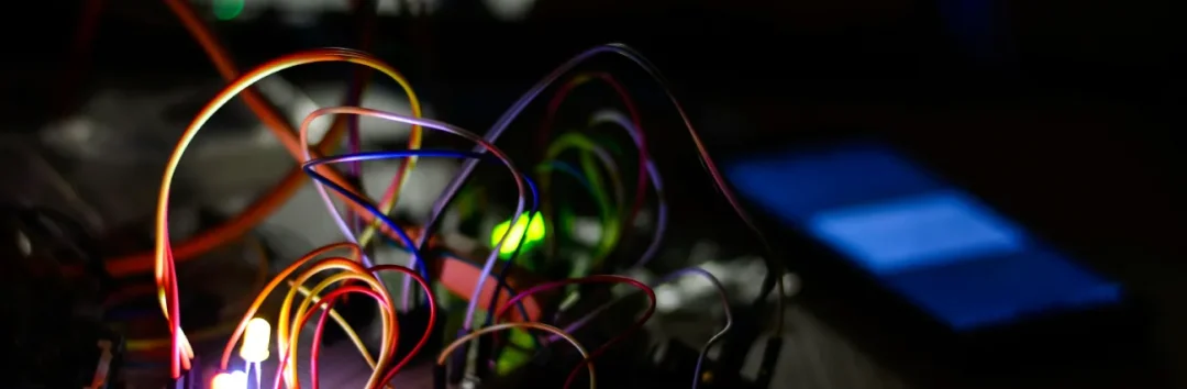 victor-aznabaev-pjTU9Edzc1g-unsplash